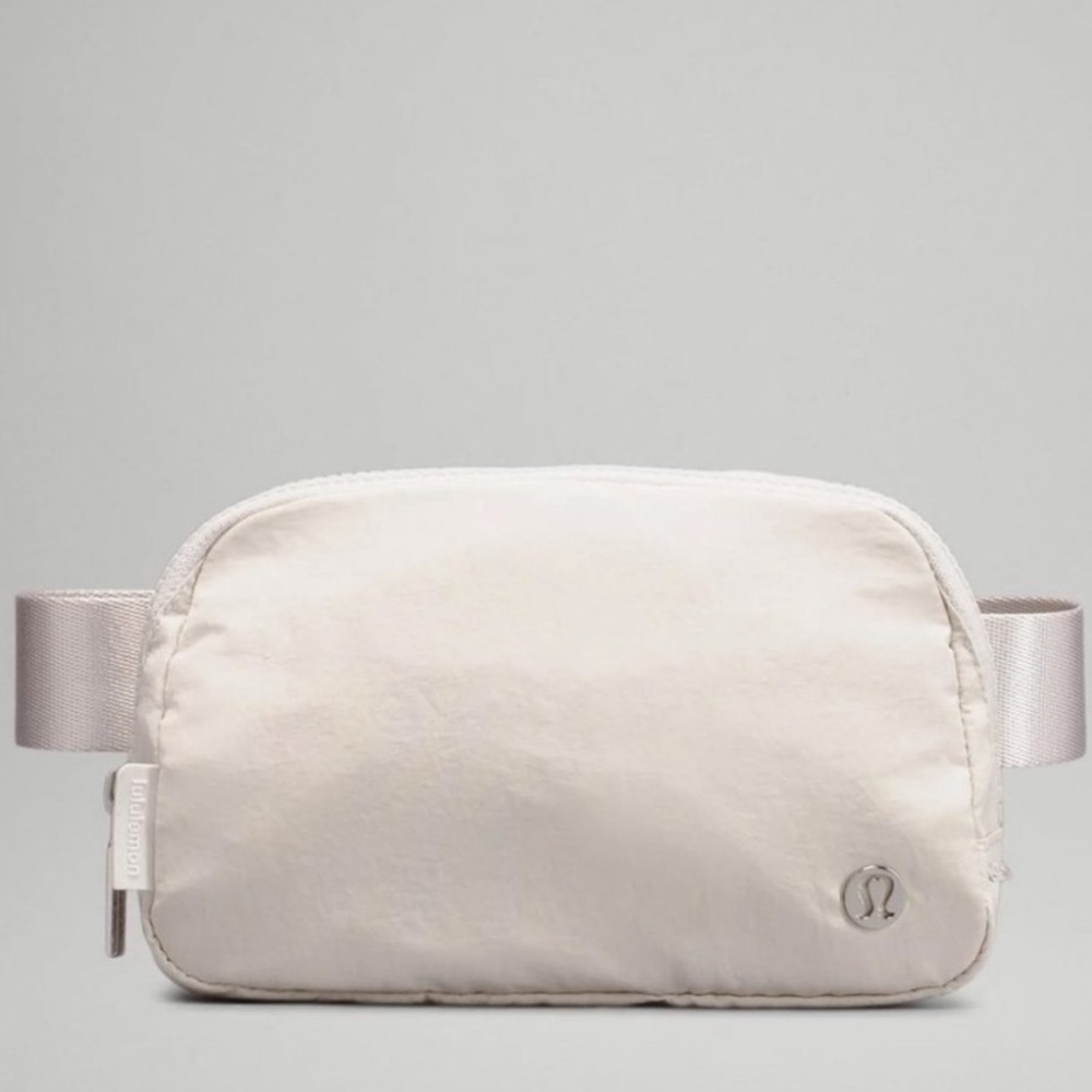 🆕Opal Lulu Lemon Belt Bag